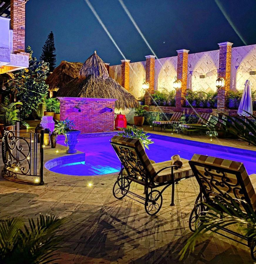 Casa Miura Hotel Boutique アヒヒク エクステリア 写真